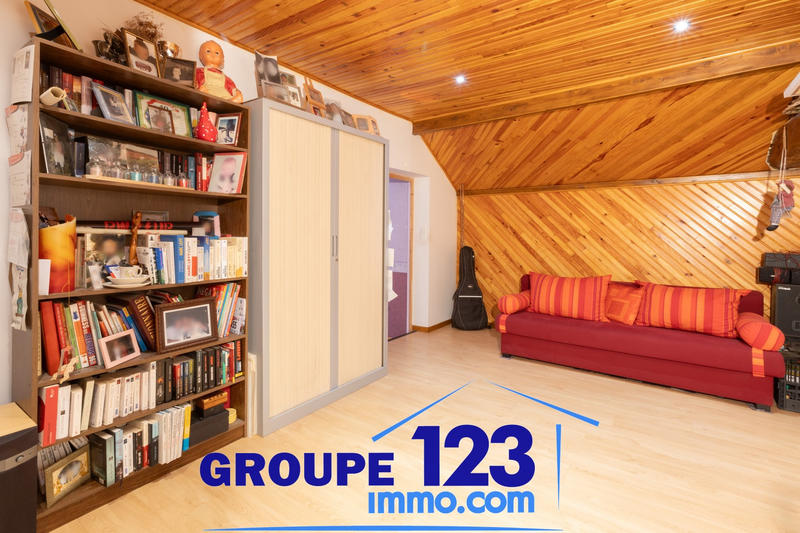 Maison - 169 m² - 4 pièces