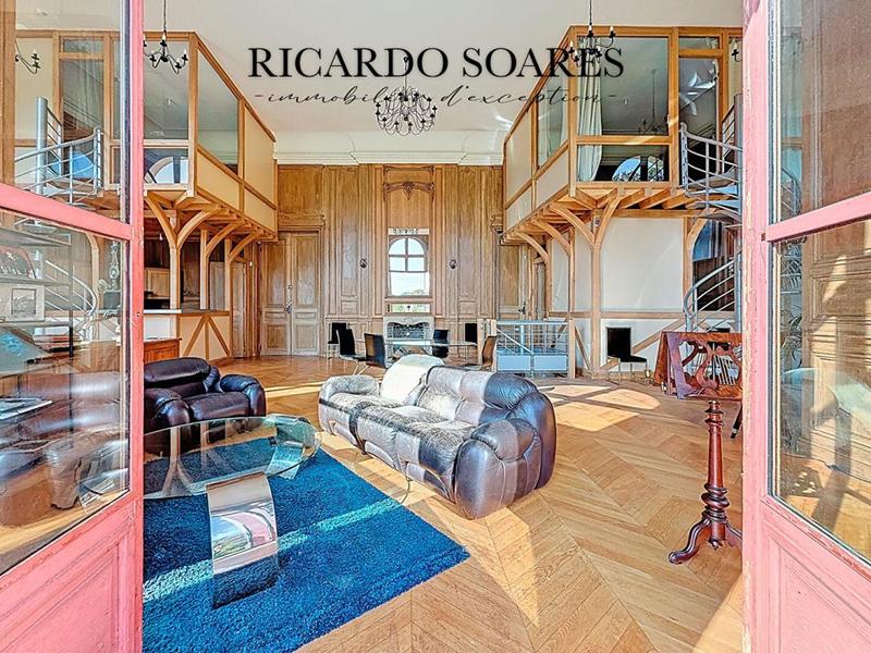 Appartement - 206 m² - 5 pièces