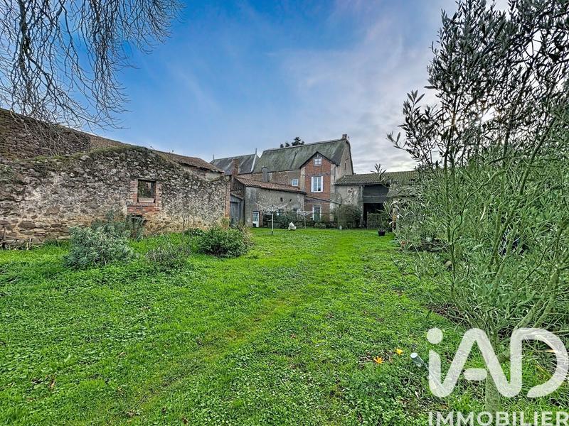 Maison de village - 145 m² - 7 pièces