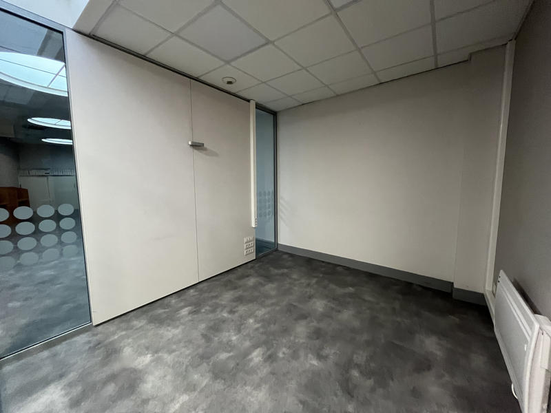 Bureau - 180 m²