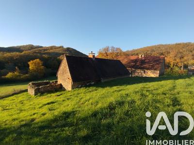 Maison - 170 m² - 2 pièces