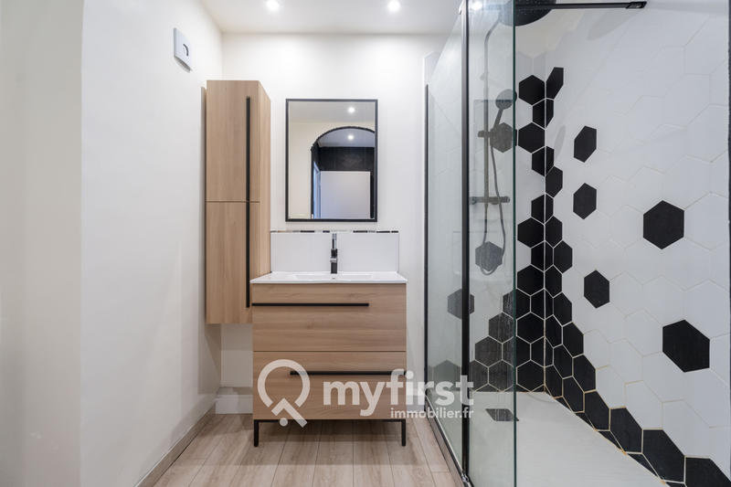 Appartement - 70 m² - 4 pièces