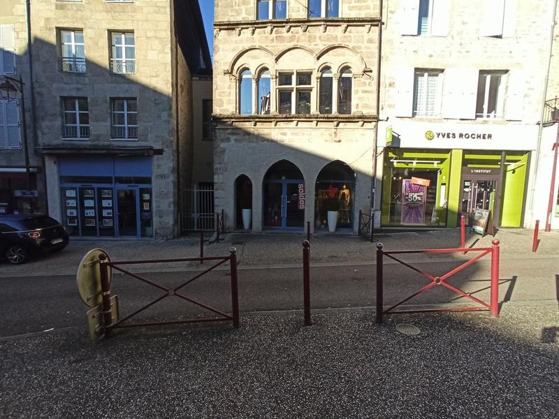 Local commercial - 94 m²