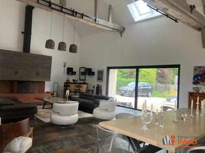 Maison - 301 m² - 8 pièces