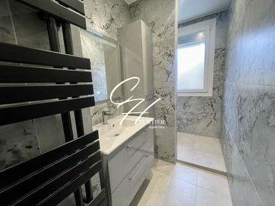 Appartement - 79 m² - 4 pièces