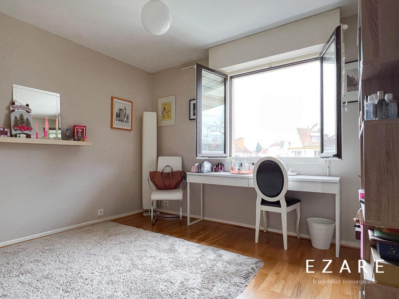 Appartement - 110 m² - 6 pièces