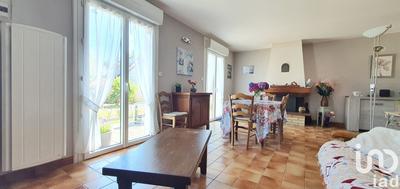 Maison - 90 m² - 5 pièces