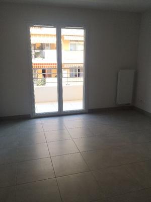 Studio - 25 m² - 1 pièce