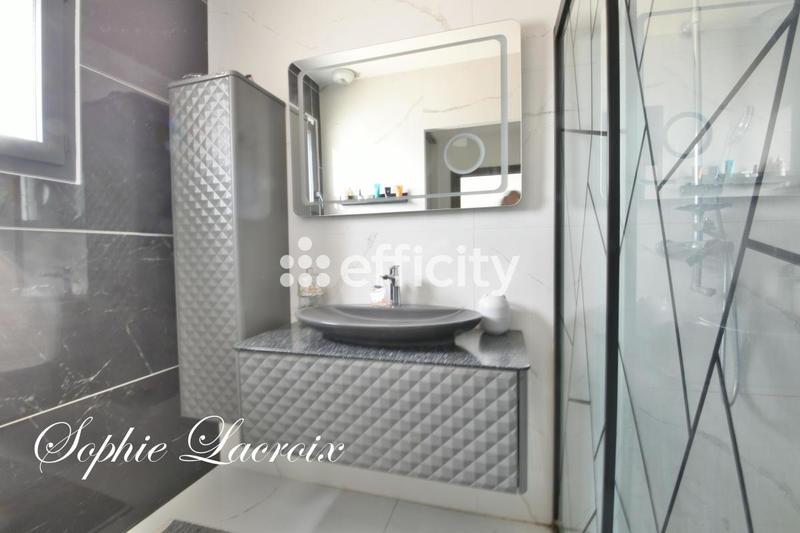 Villa - 130 m² - 4 pièces