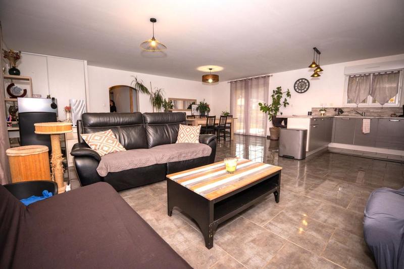 Pavillon - 123 m² - 4 pièces