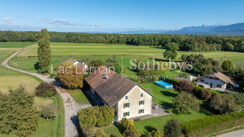 Maison - 309 m² - 9 pièces