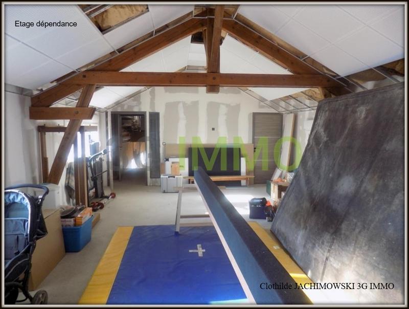 Maison - 212 m² - 10 pièces