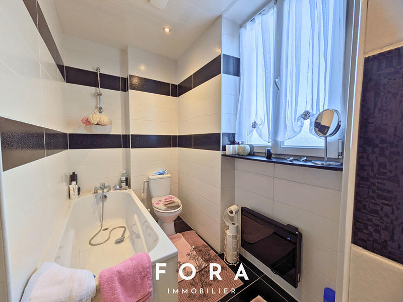 Maison - 147 m² - 6 pièces