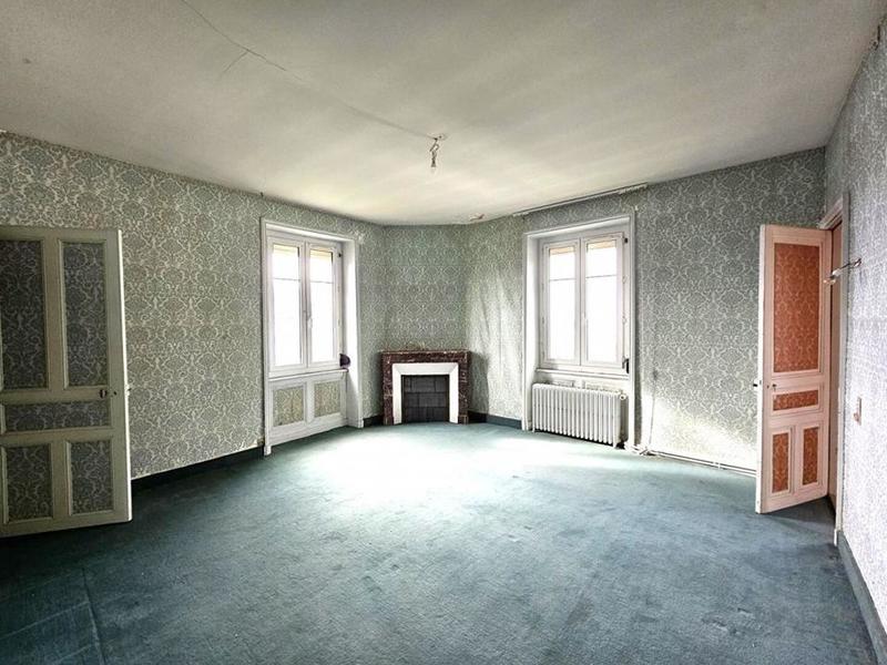 Demeure - 180 m² - 9 pièces