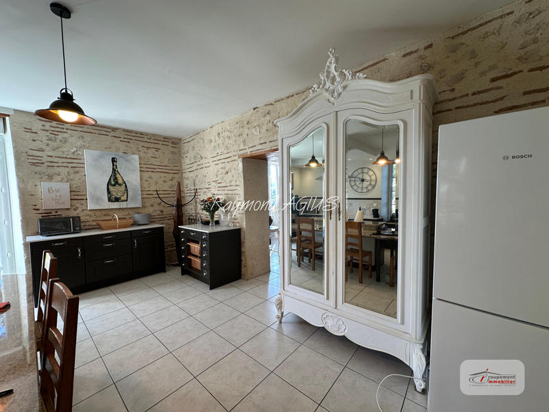 Maison - 515 m² - 16 pièces