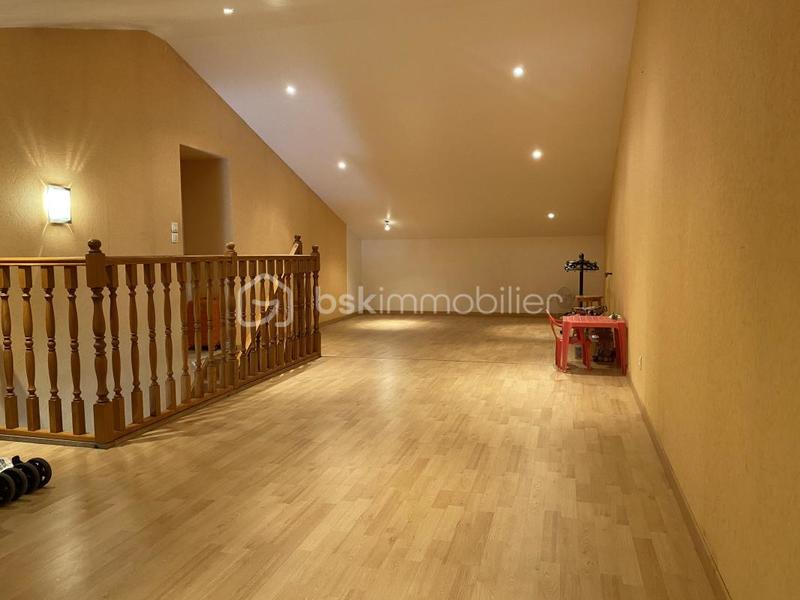 Maison traditionnelle - 160 m² - 5 pièces