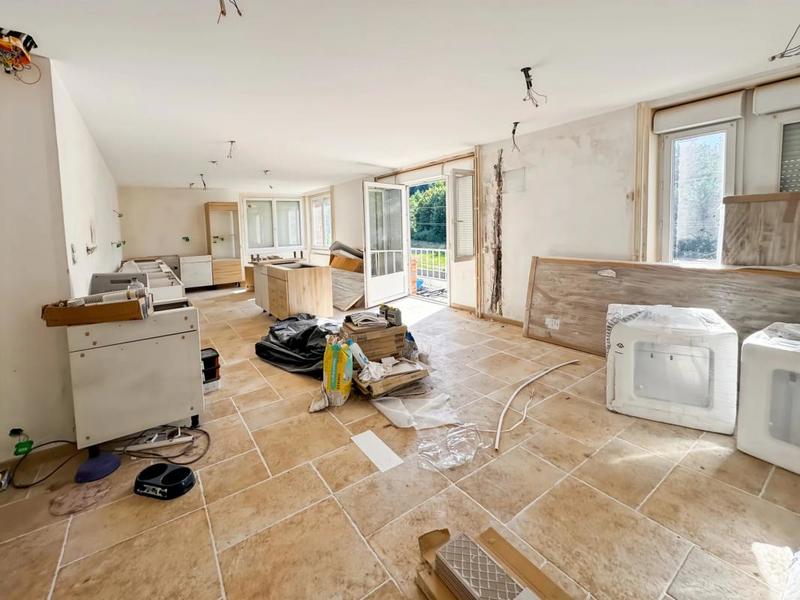 Maison - 182 m² - 8 pièces