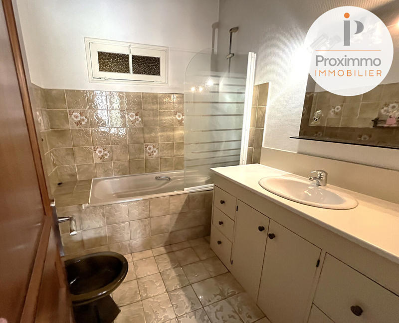 Immeuble - 8 pièces