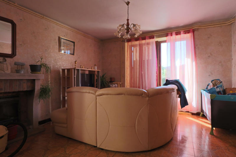 Maison - 104 m² - 8 pièces