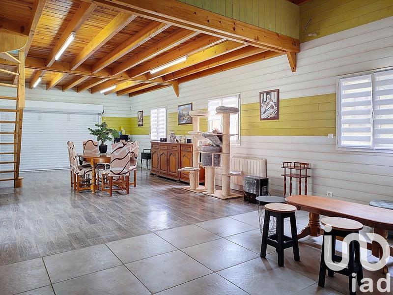 Maison - 179 m² - 9 pièces