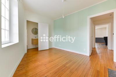 Appartement - 134 m² - 6 pièces