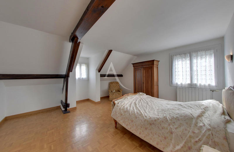 Maison - 122 m² - 5 pièces