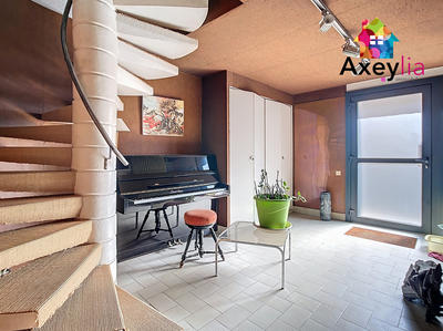 Maison - 115 m² - 6 pièces