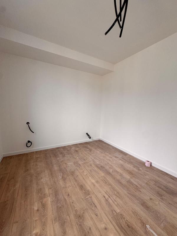 Immeuble - 170 m² - 8 pièces