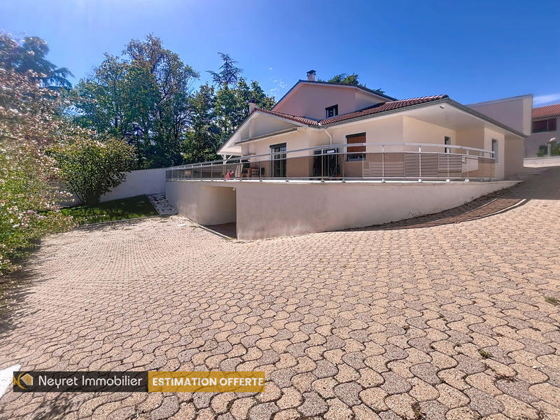 Villa - 190 m² - 7 pièces