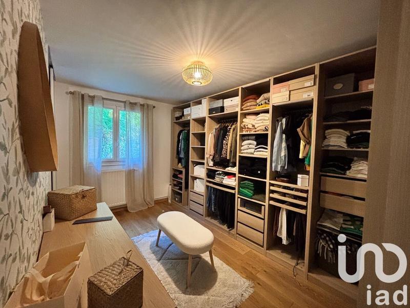 Maison - 168 m² - 8 pièces