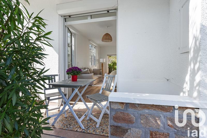 Maison de ville - 210 m² - 8 pièces