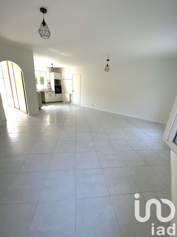 Maison - 99 m² - 5 pièces