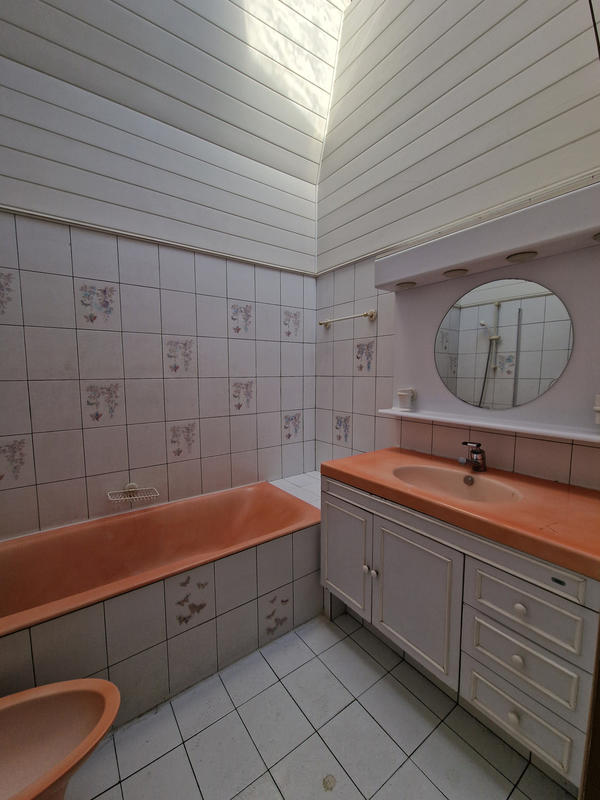 Maison - 102 m² - 6 pièces