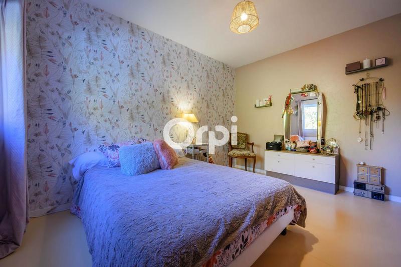 Maison - 94 m² - 5 pièces