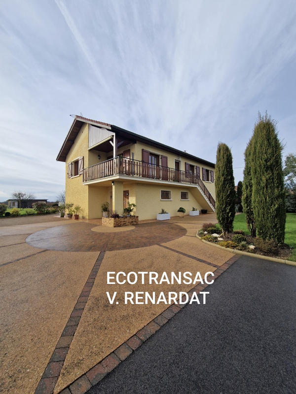 Maison - 121 m² - 7 pièces