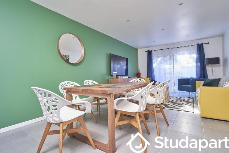 Chambre - 10 m² - 1 pièce