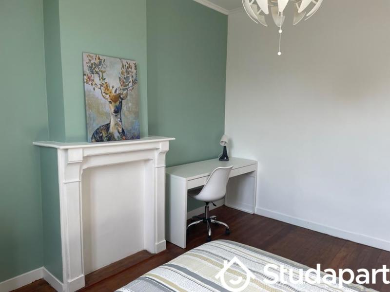 Chambre - 13 m² - 1 pièce