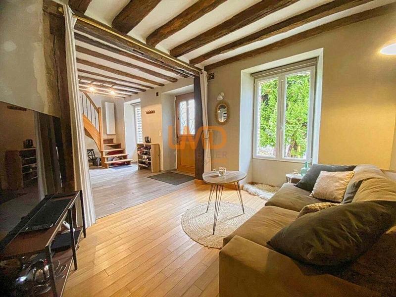 Propriété - 234 m² - 9 pièces