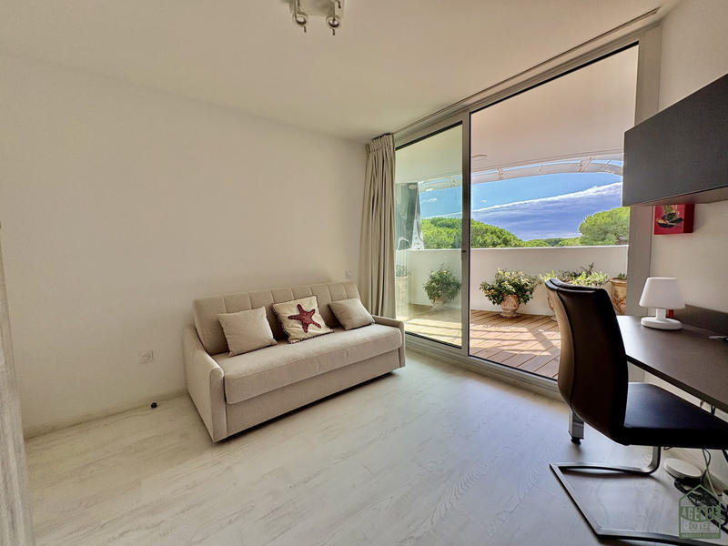 Appartement - 100 m² - 4 pièces