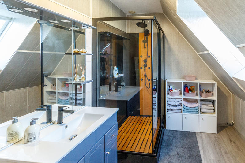 Maison - 161 m² - 7 pièces