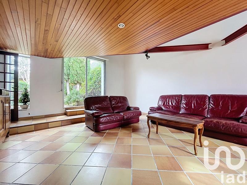 Maison - 206 m² - 5 pièces