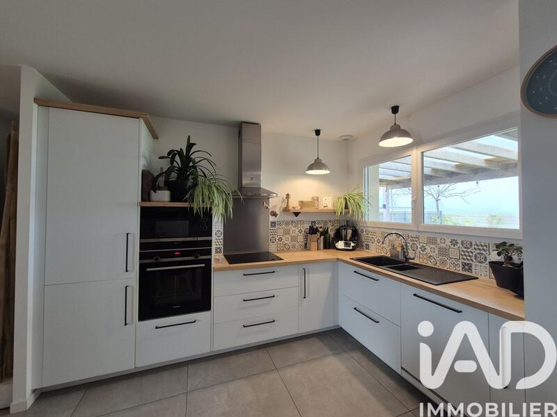 Maison - 80 m² - 4 pièces