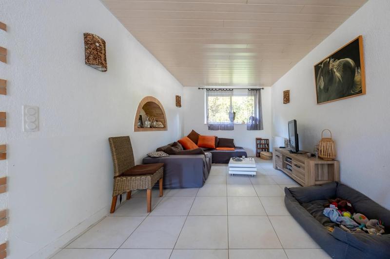 Maison - 253 m² - 7 pièces