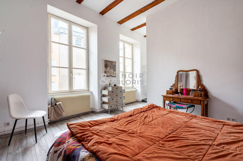 Loft - 162 m² - 6 pièces