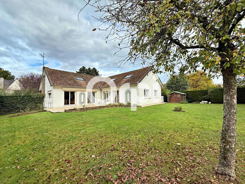 Maison - 230 m² - 8 pièces