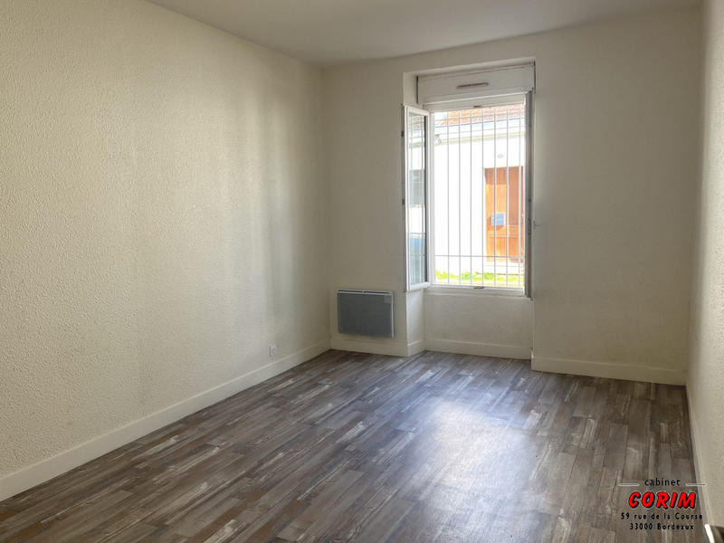 Appartement - 77 m² - 2 pièces