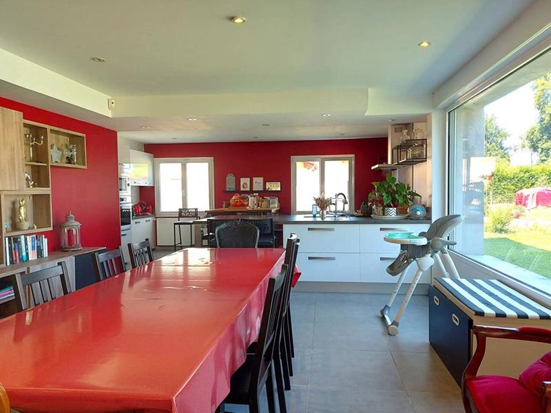 Maison - 219 m² - 11 pièces