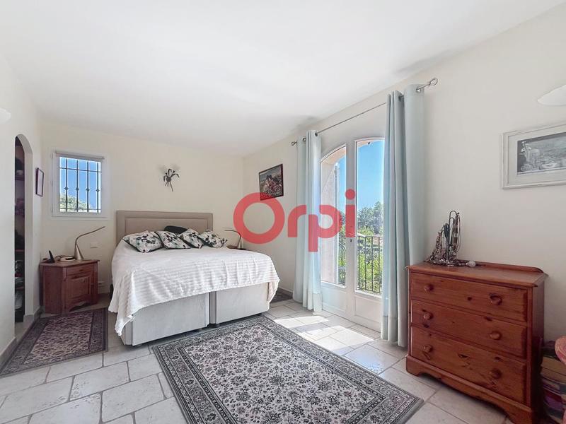 Maison - 140 m² - 4 pièces