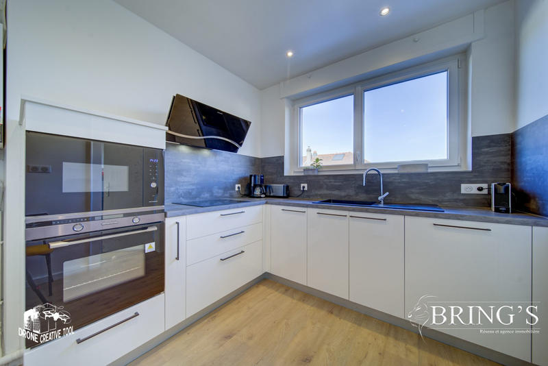 Appartement - 146 m² - 6 pièces