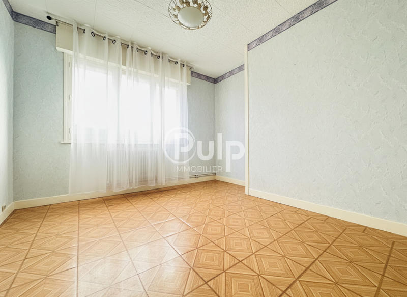 Maison - 75 m² - 5 pièces